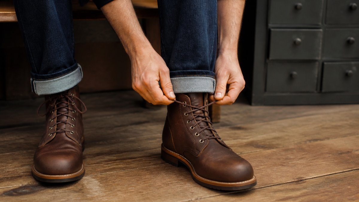 Best Leather Boots for Wide Feet Men in 2026?