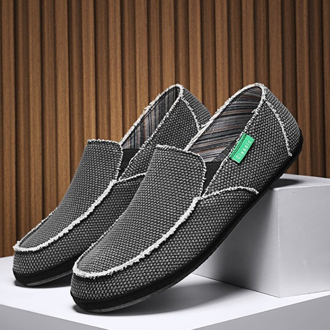 Comfort slip-on shoes in a casual low-top design