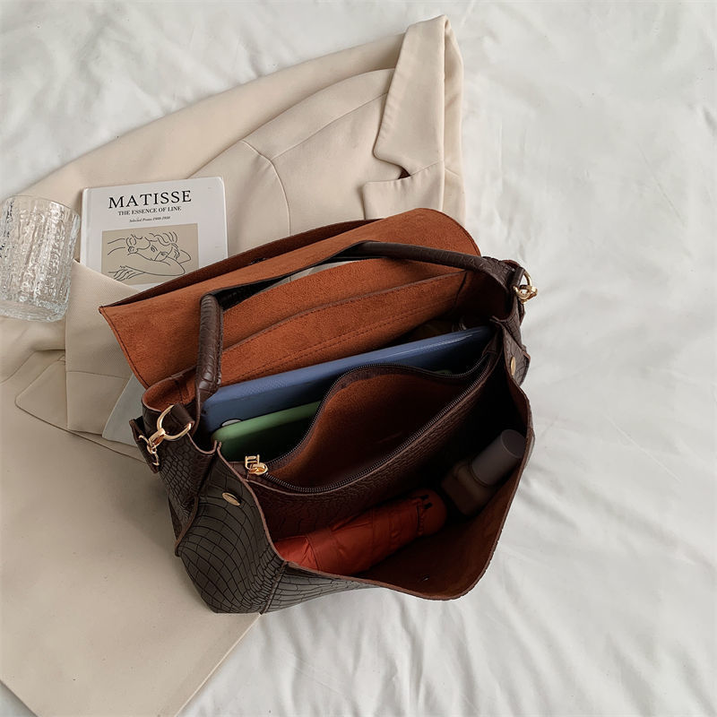 Aligator Women's Leather Shoulder Bag