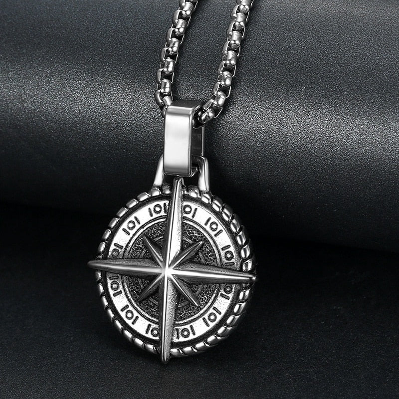 Ragnar Compass Pendant Neckless