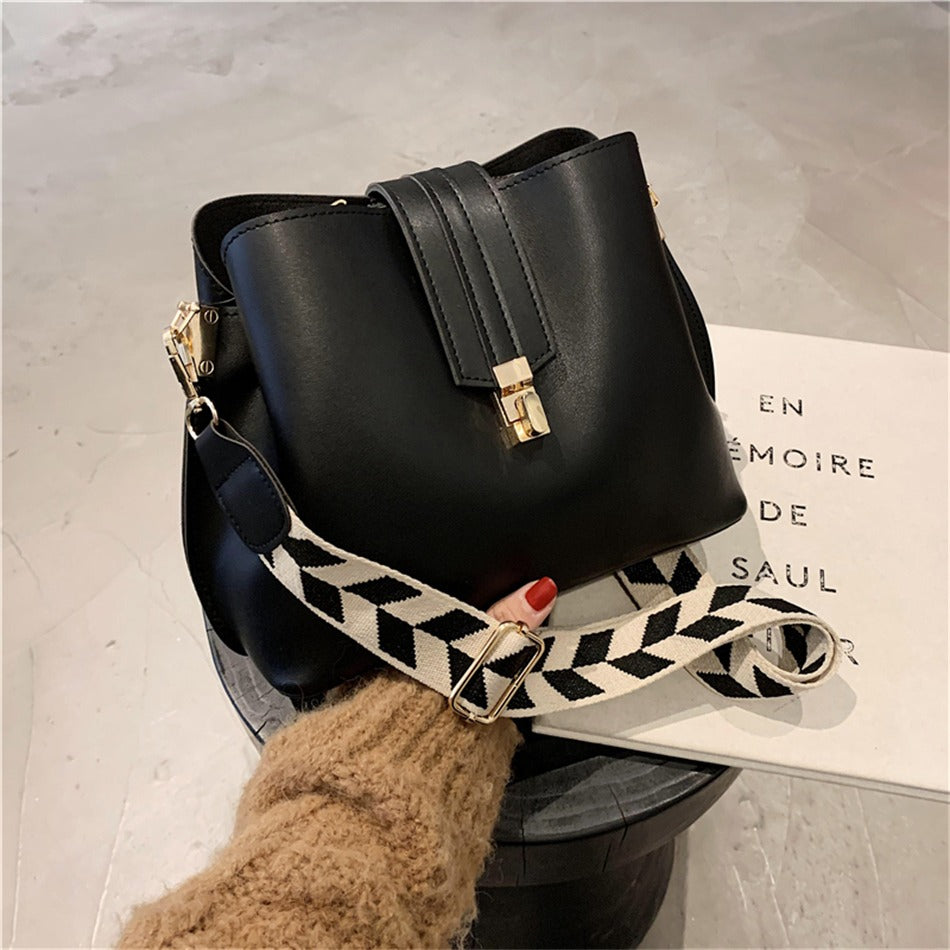 Italy Women's Minimalist Crossbody Bag