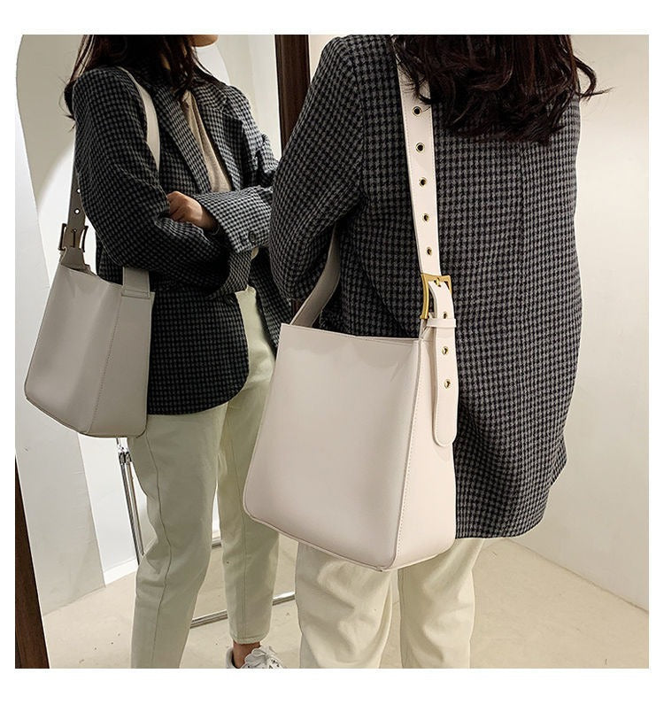 Mohana Women's Leather Shoulder Bag