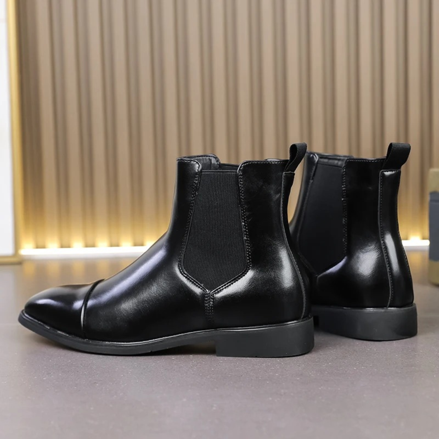 Annibale Carracci Leather Chelsea Boots