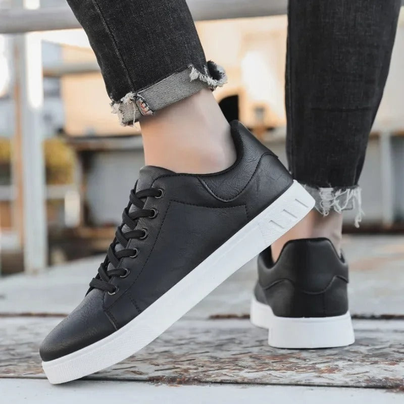 Men's Classic Leather-Look Sneaker Black