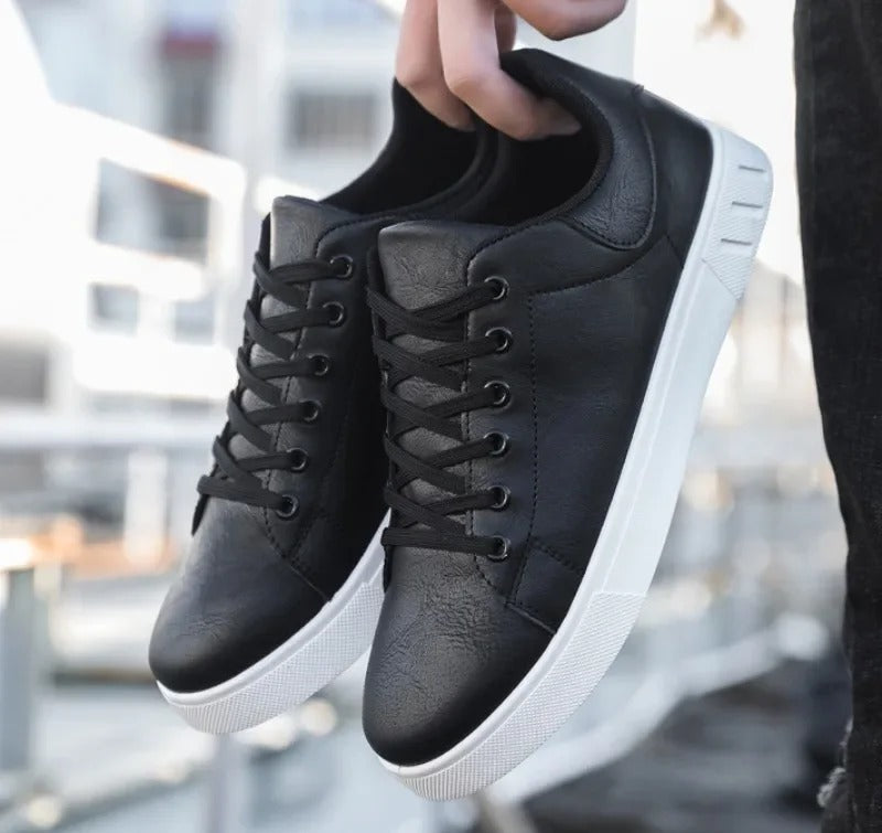Men's Classic Leather-Look Sneaker Black