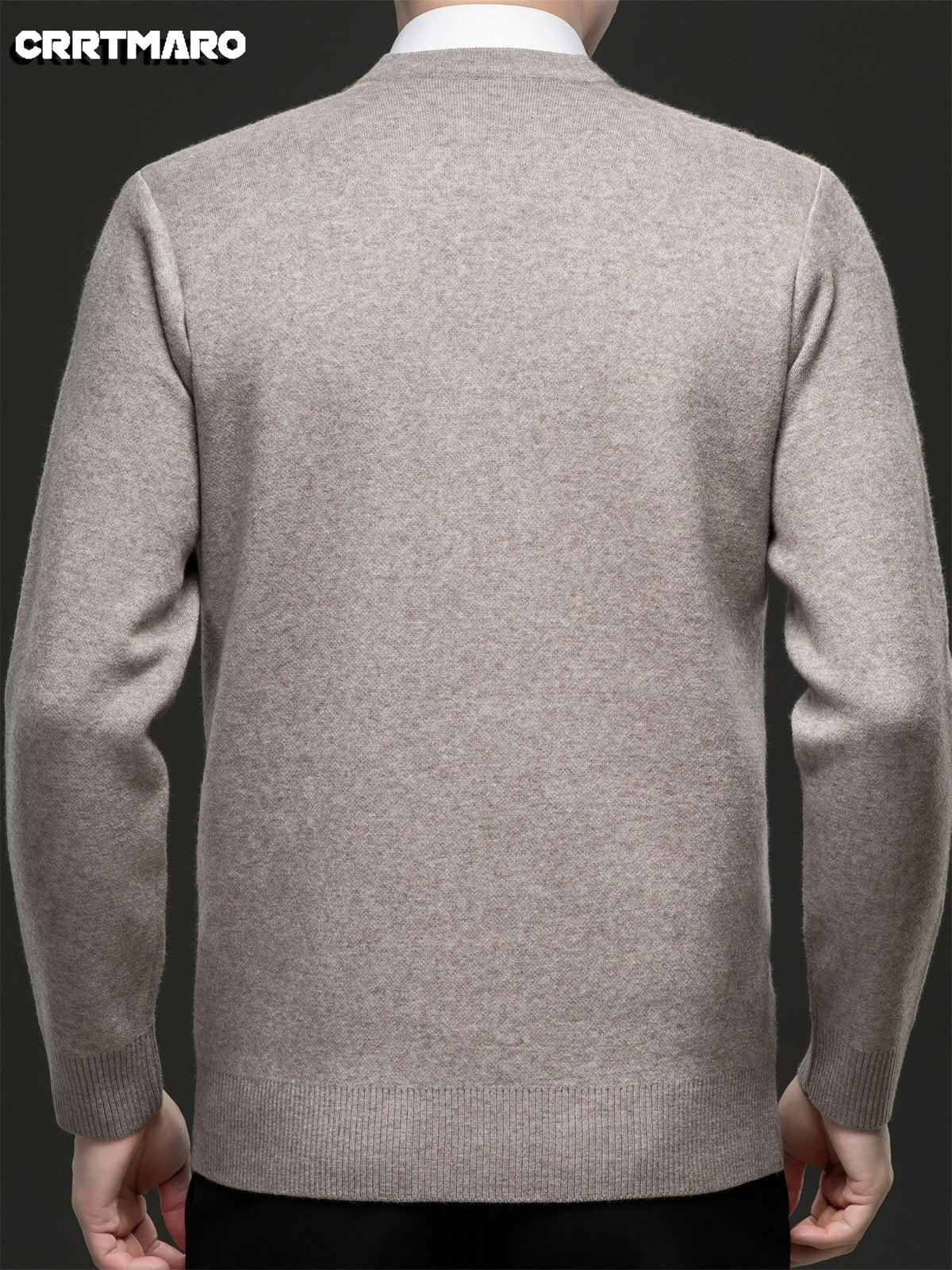 Men's regular-fit argyle sweater with classic V-neck