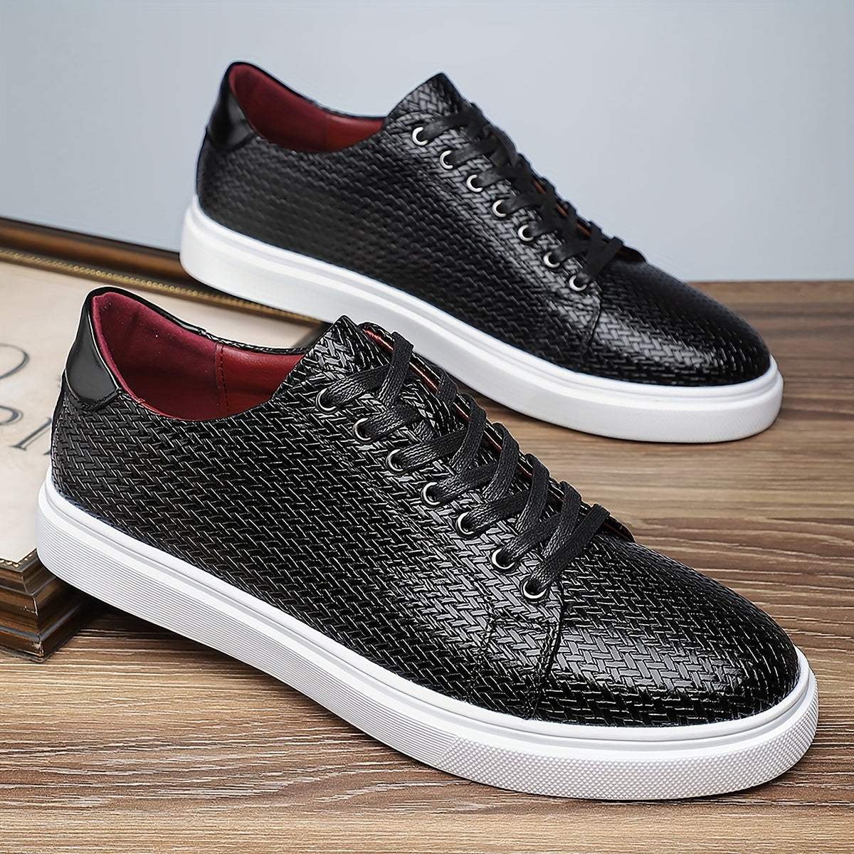 Éric Thibault Low-Top Leather Sneaker