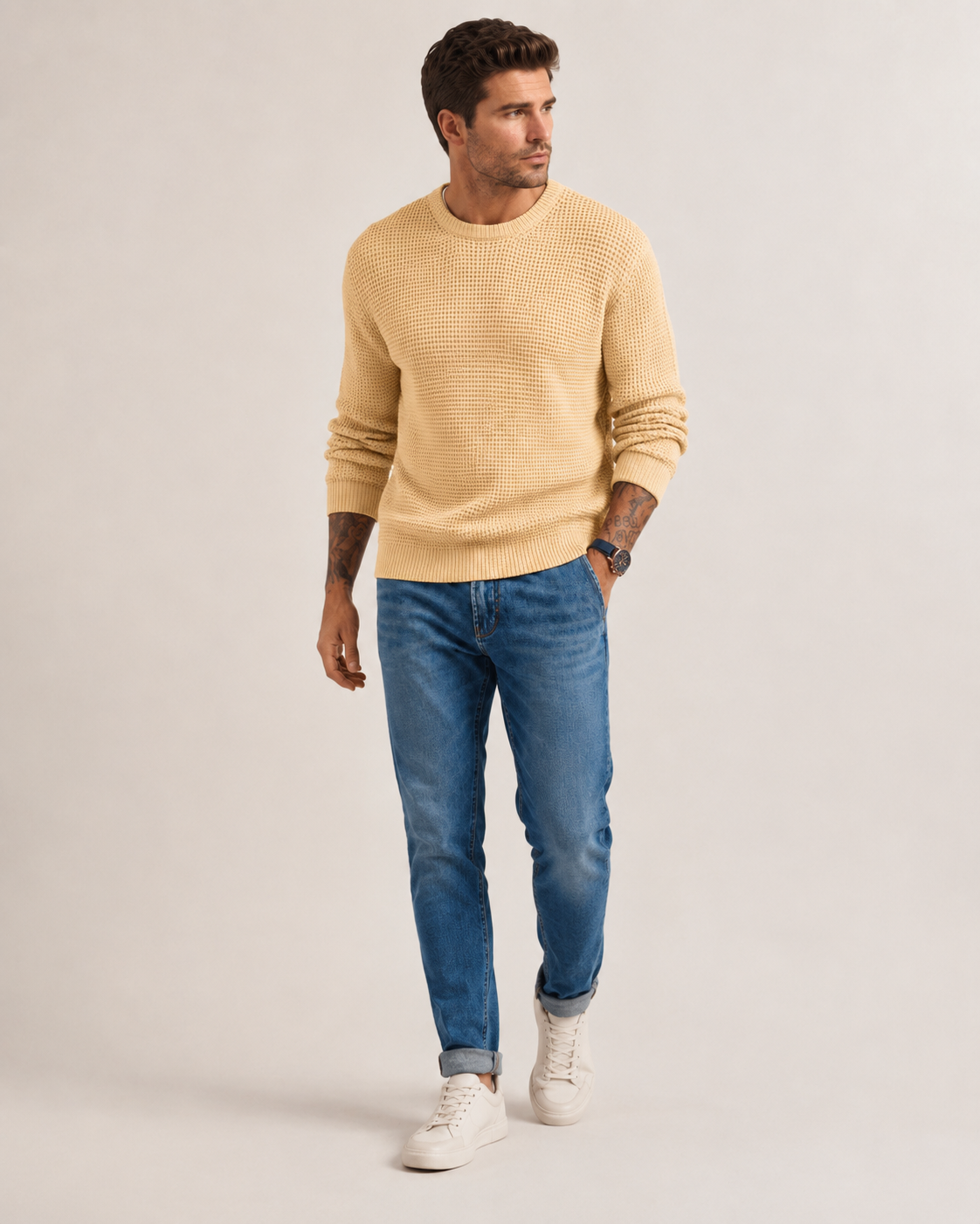 Men's structured knit pullover with long sleeves and a classic neckline