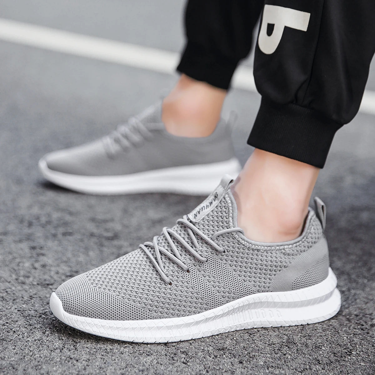 Armand Morellini Men’s Knit Mesh Sneakers