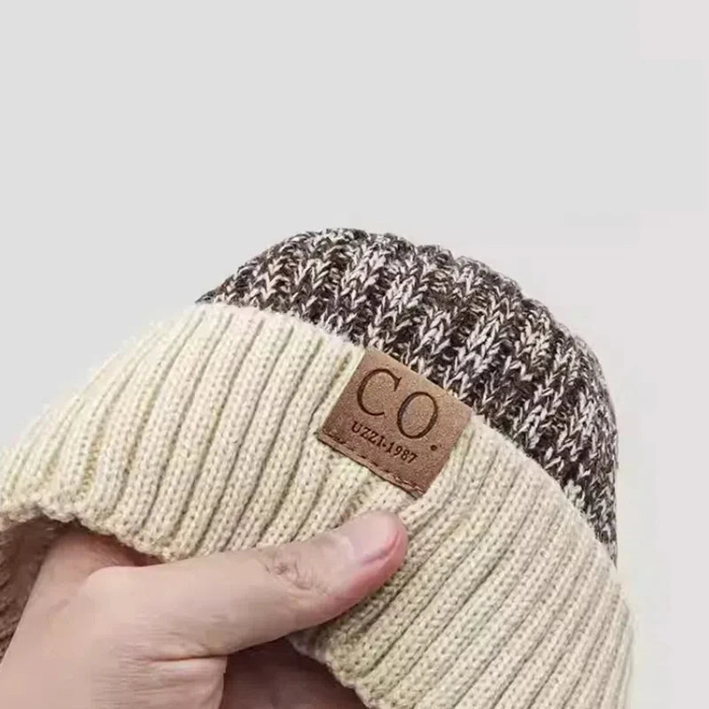 Vinthentic Unisex Two-Tone Knitted Winter Beanie
