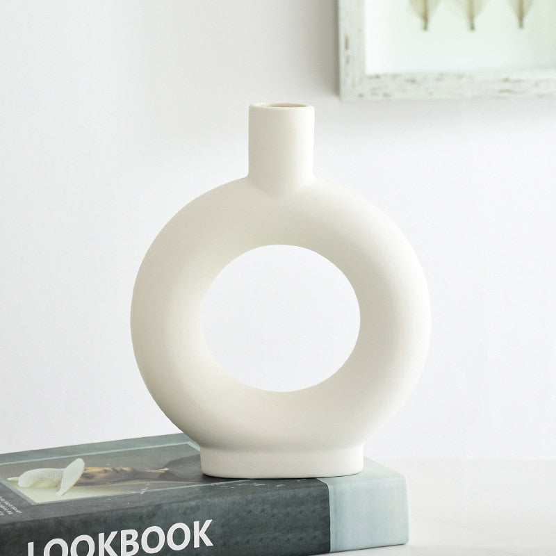 Vinthentic Artisanal Cermic Decorative Vase