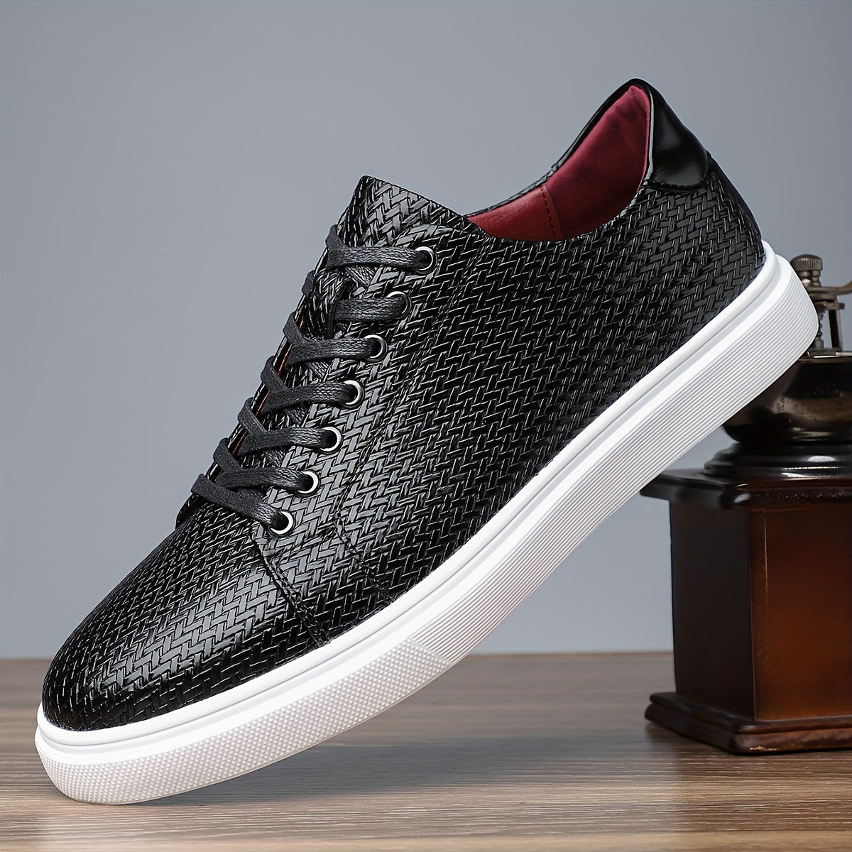 Éric Thibault Low-Top Leather Sneaker