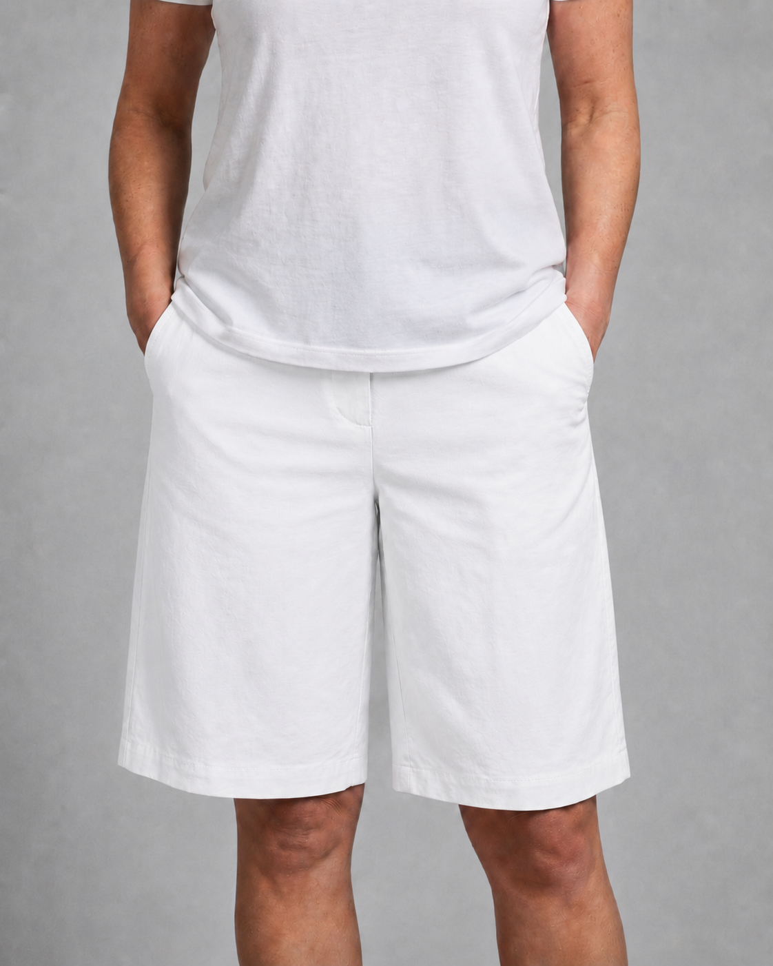 Men's Mid-Rise Wide-Leg Knee-Length Shorts