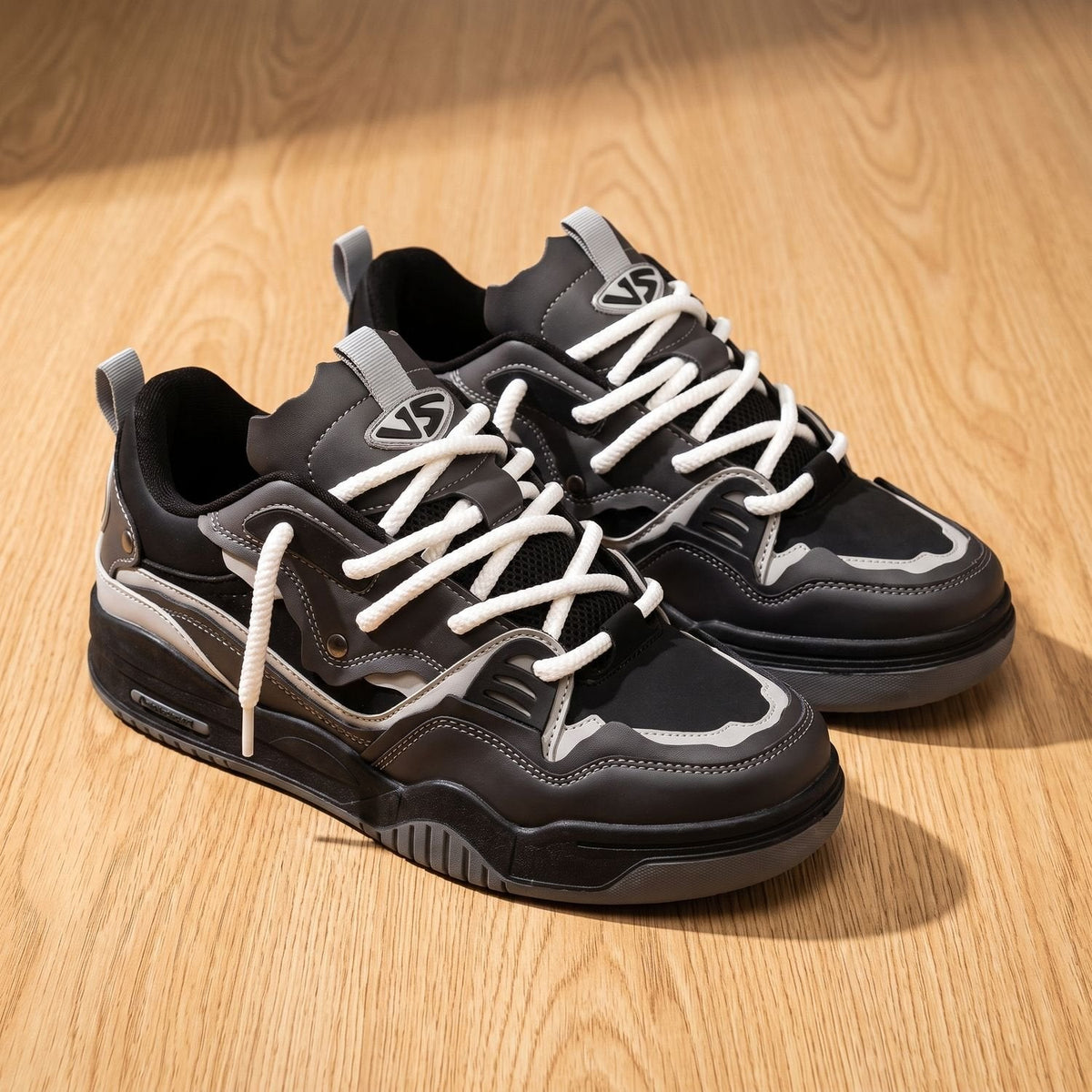 Men's Chunky Low Top Lace Up Sneakers White Gray
