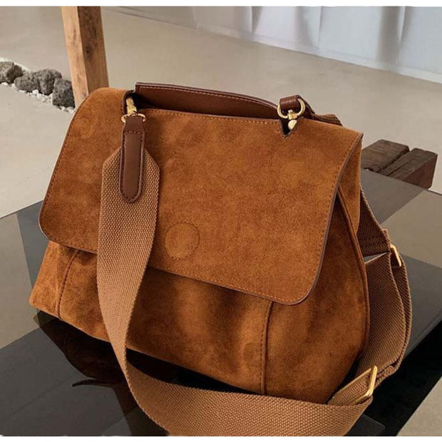 Matra Women's Leather Crossbody Bag