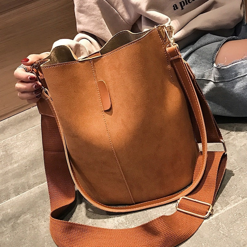 Verona Women's Minimalist Crossbody Bag