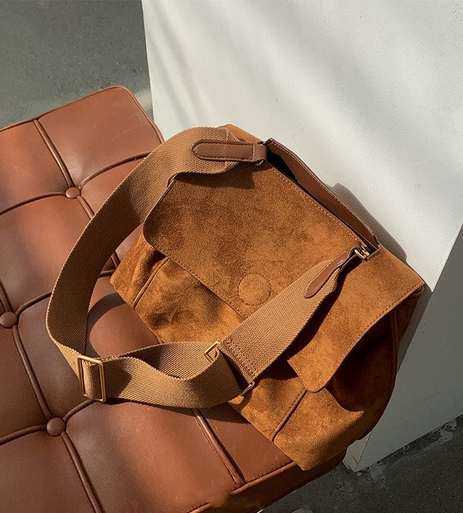 Matra Women's Leather Crossbody Bag